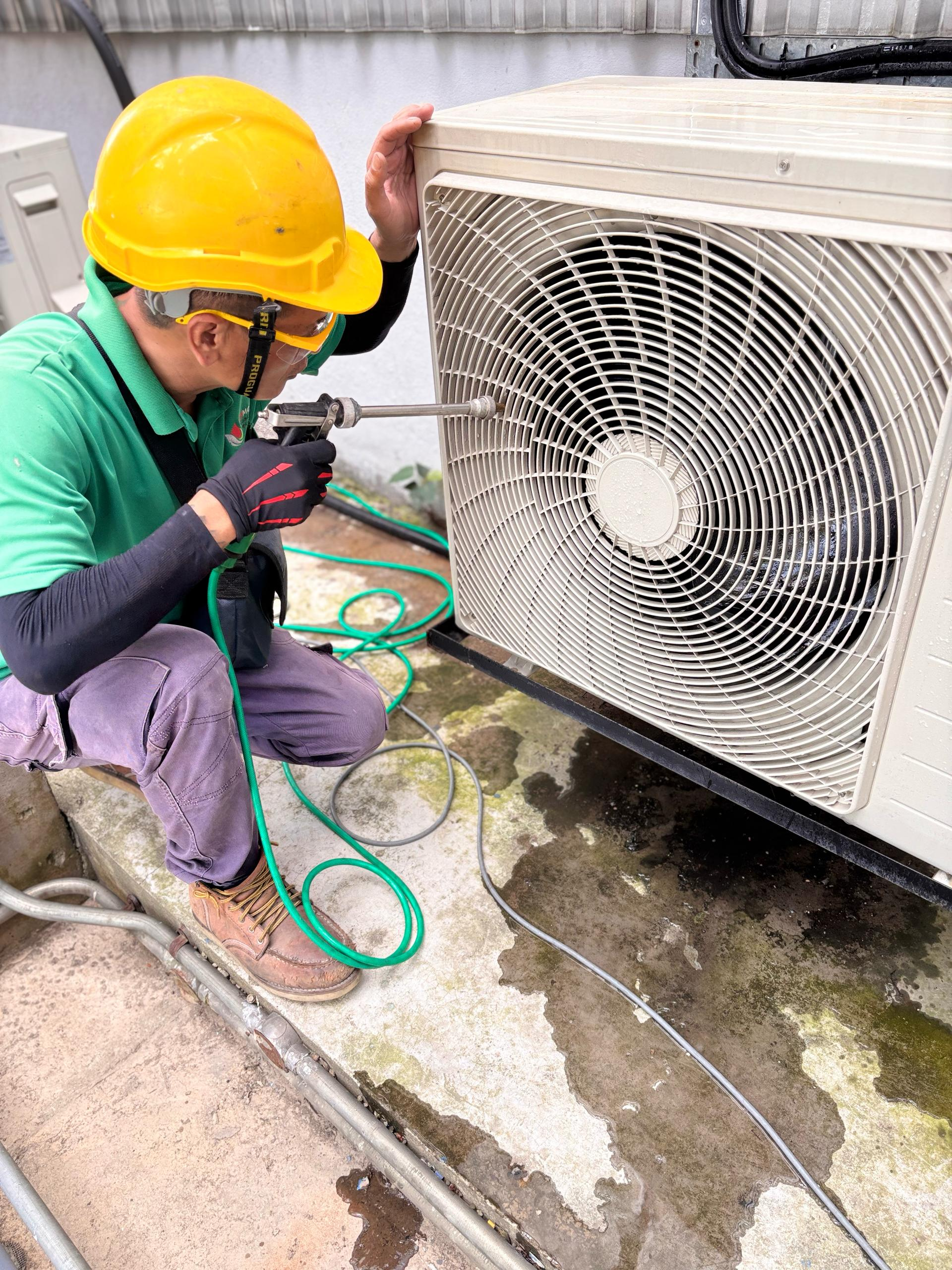 aircond-maintenance-rawang-expert-technician